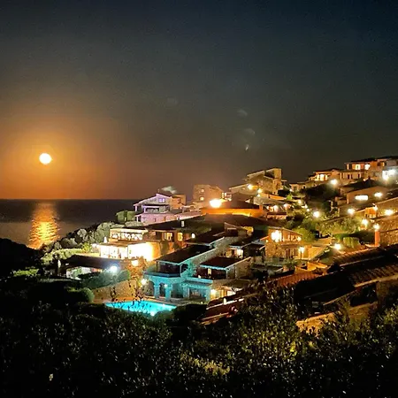 San Teodoro Punta Est Giardino Vista Mare カーポ・コーダ・カヴァッロ
